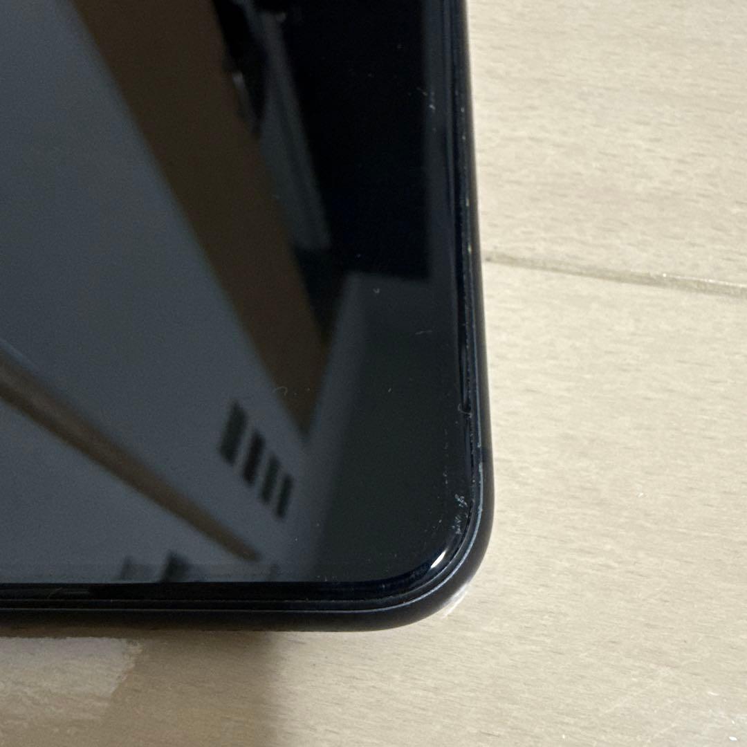 S*）様 iPhone11ブラック本体