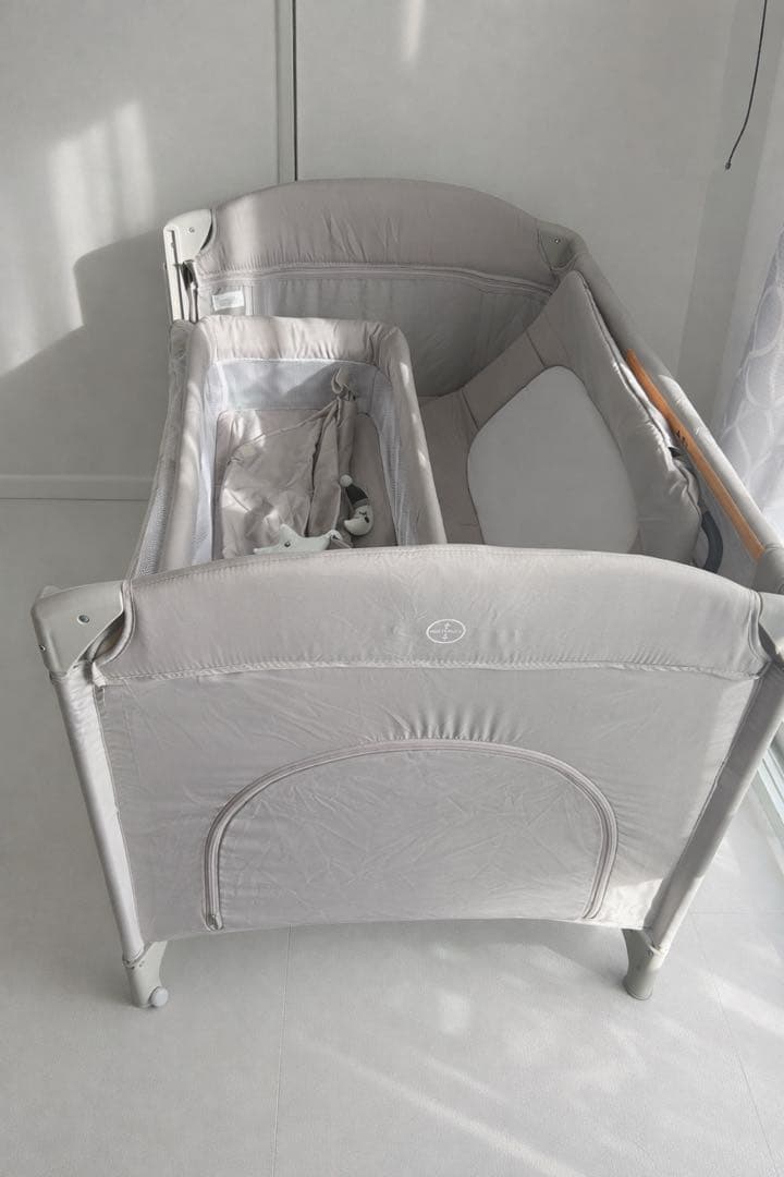 ベビーベッド 添い寝 折りたたみ ベビーサークル おむつ交換台 揺りかご　美品