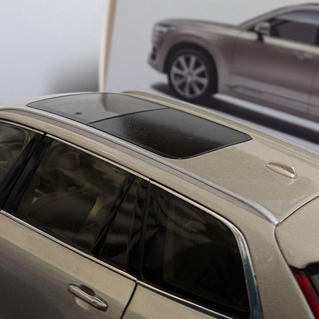 ボルボ　 XC90 ミニカー 1/18　修復あり　ジャンク