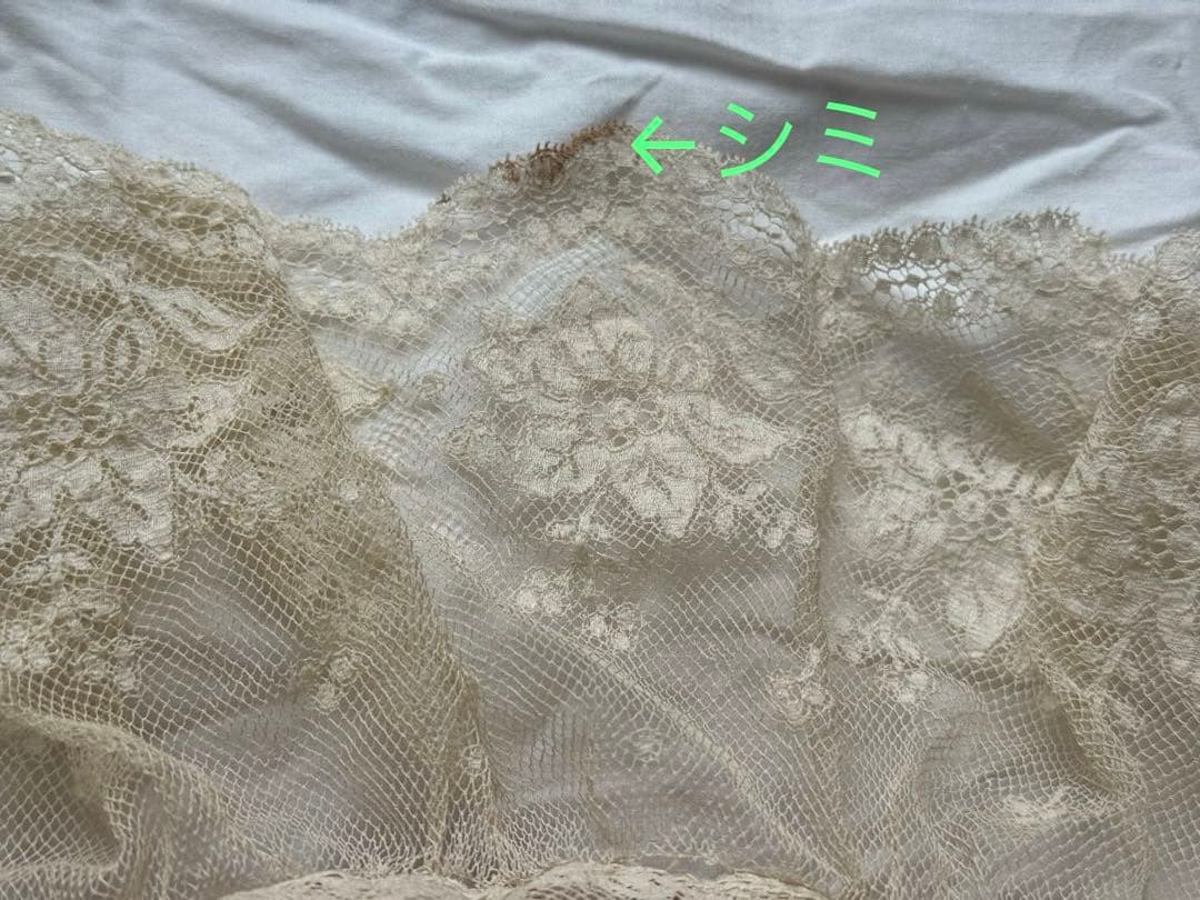 フランスアンティークレースのクッション