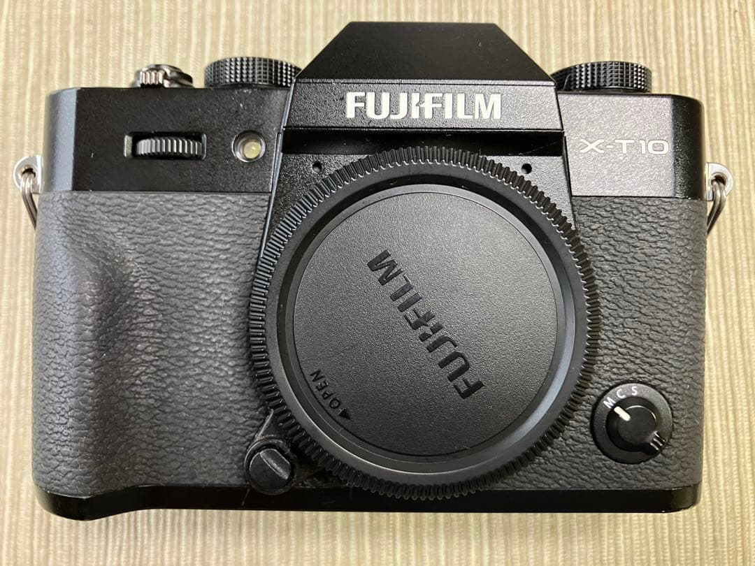 【ジャンク品】FUJIFILM X-T10 ブラックレンジファインダーカメラ