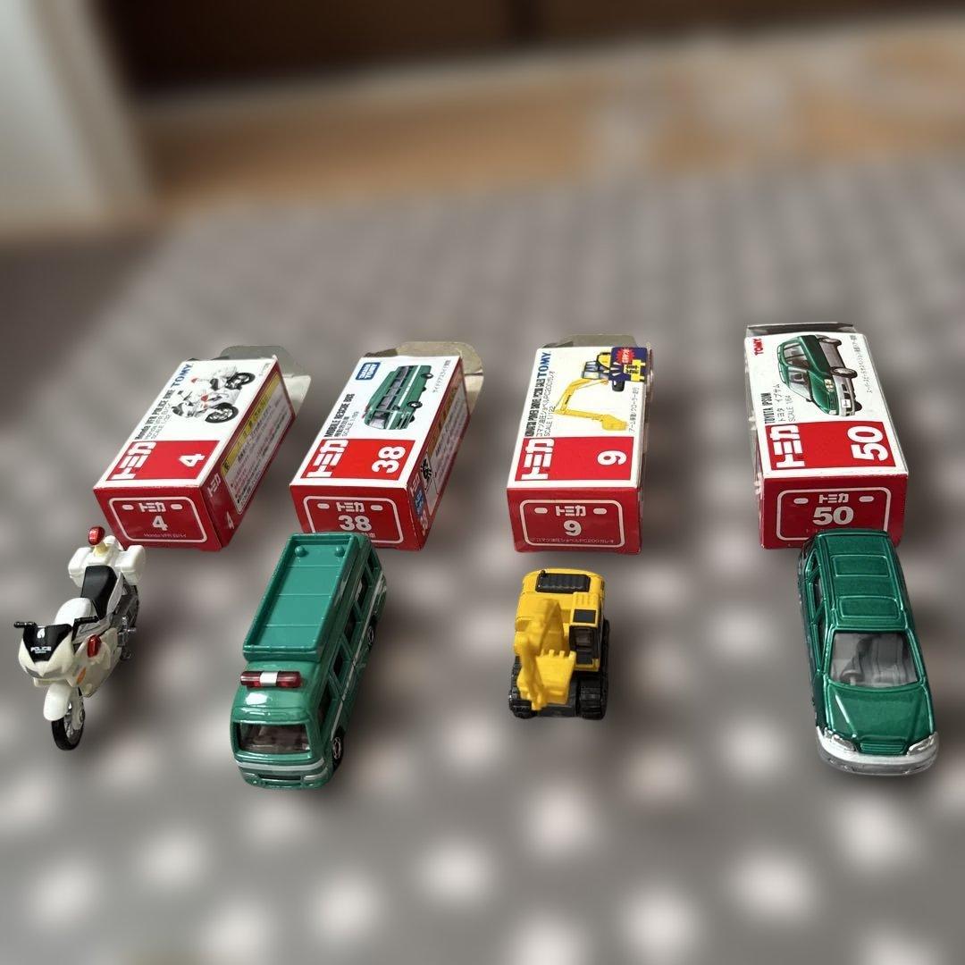 日本製トミカ4個AEONトミカ6個含む24台セット