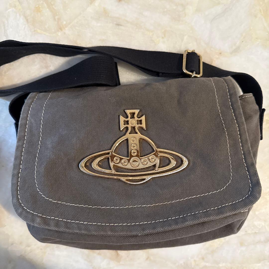 ヴィヴィアン　カーキ