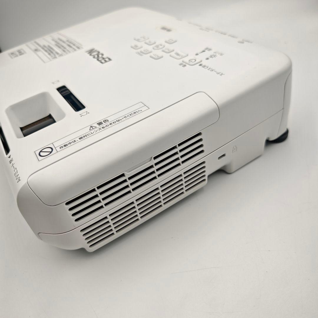 【ほぼ未使用】EPSON プロジェクター EB-S03 リモコン付き 使用16h