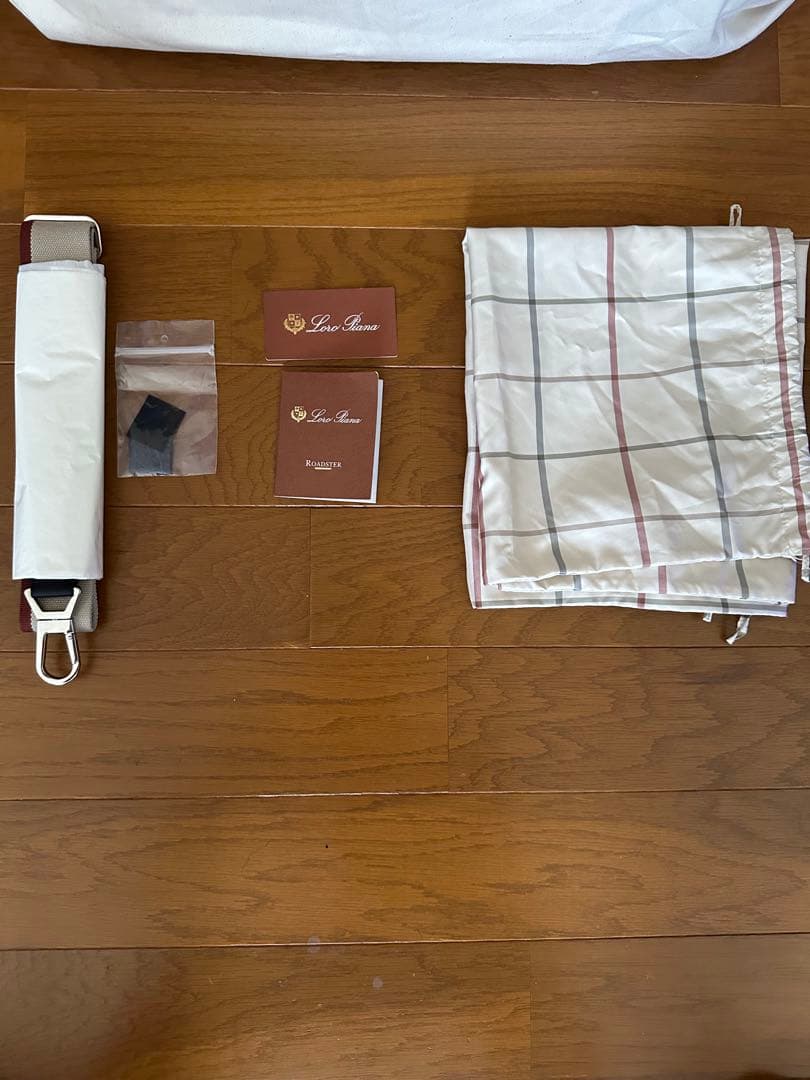 ロロピアーナ ボストンバッグ　ネイビー　未使用品！