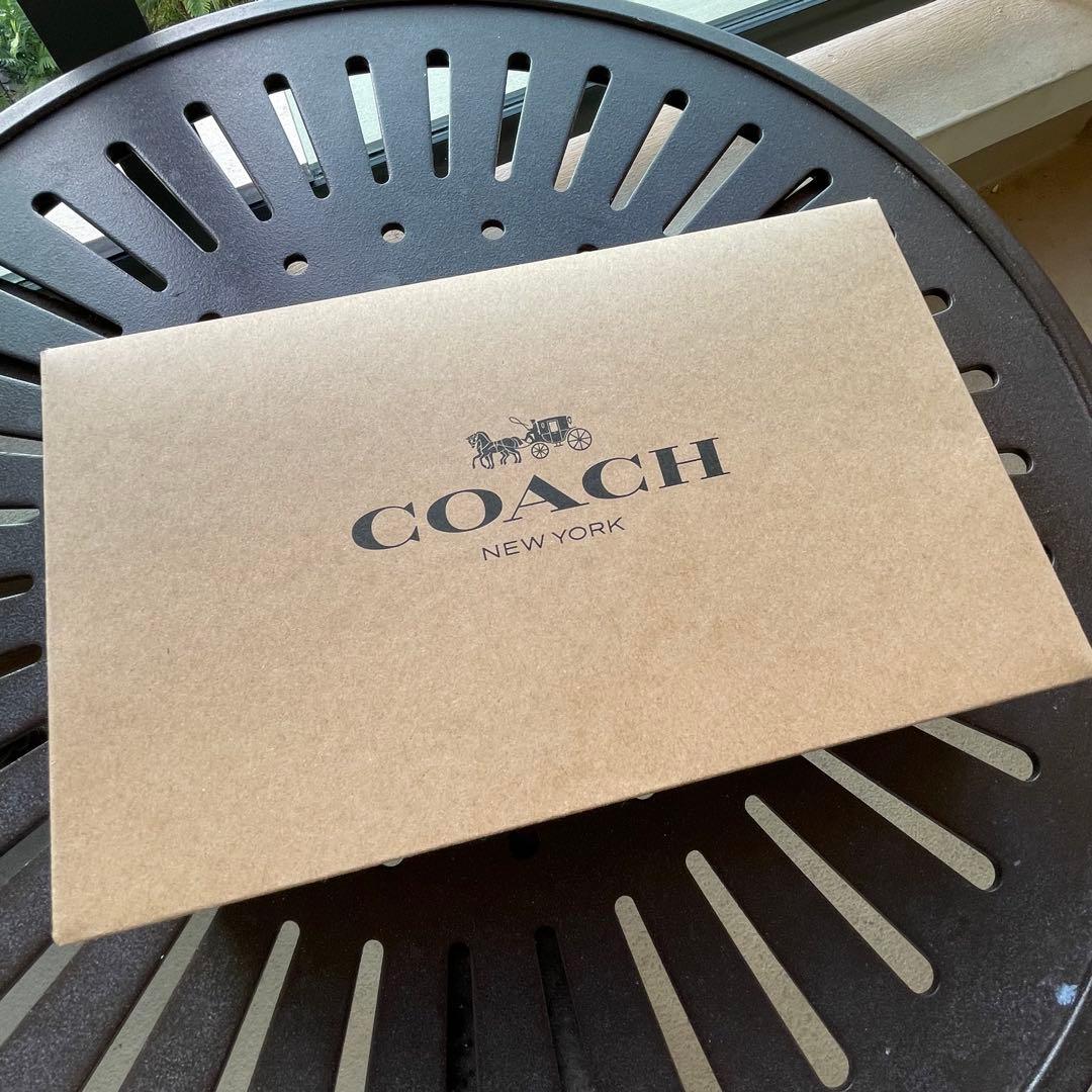 新品タグ付きCOACH 1941 エンブロイダード ニット帽 ビーニー