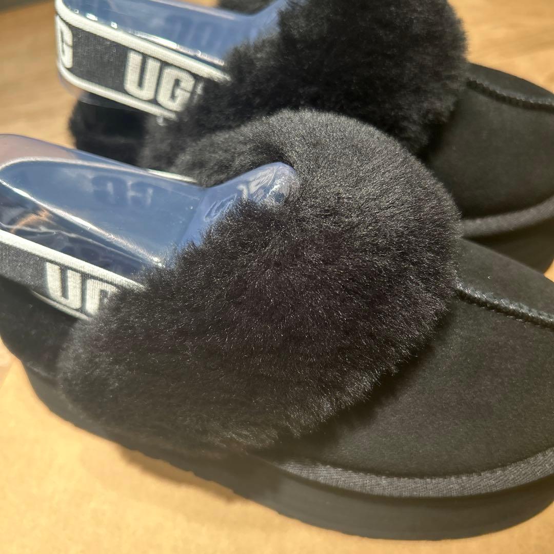 UGG ファー付きサボサンダル ブラック 5