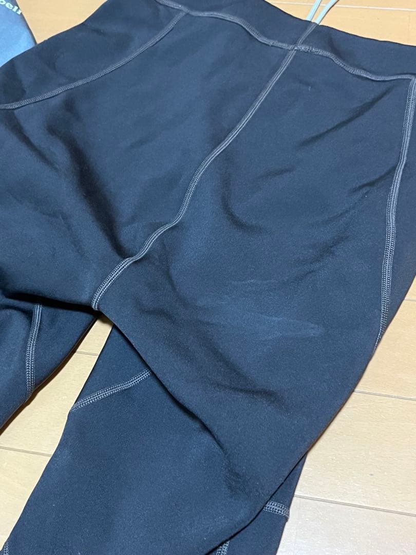 ひ*で様 mont-bell ウェットスーツ 上下セット Mサイズ