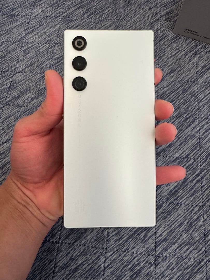 REDMAGIC 10 AIR 12/256GB ホワイト国内版