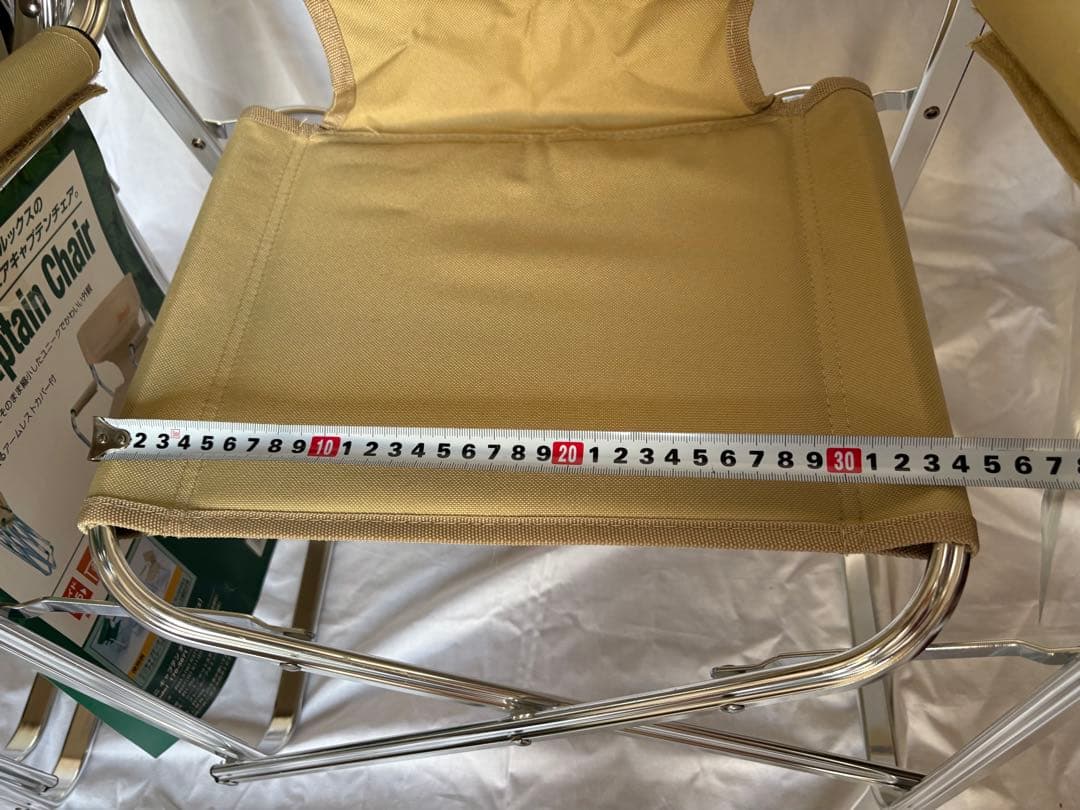 未使用 希少な廃盤品！コールマン製チェア(ベージュ)、テーブル、トートバッグ
