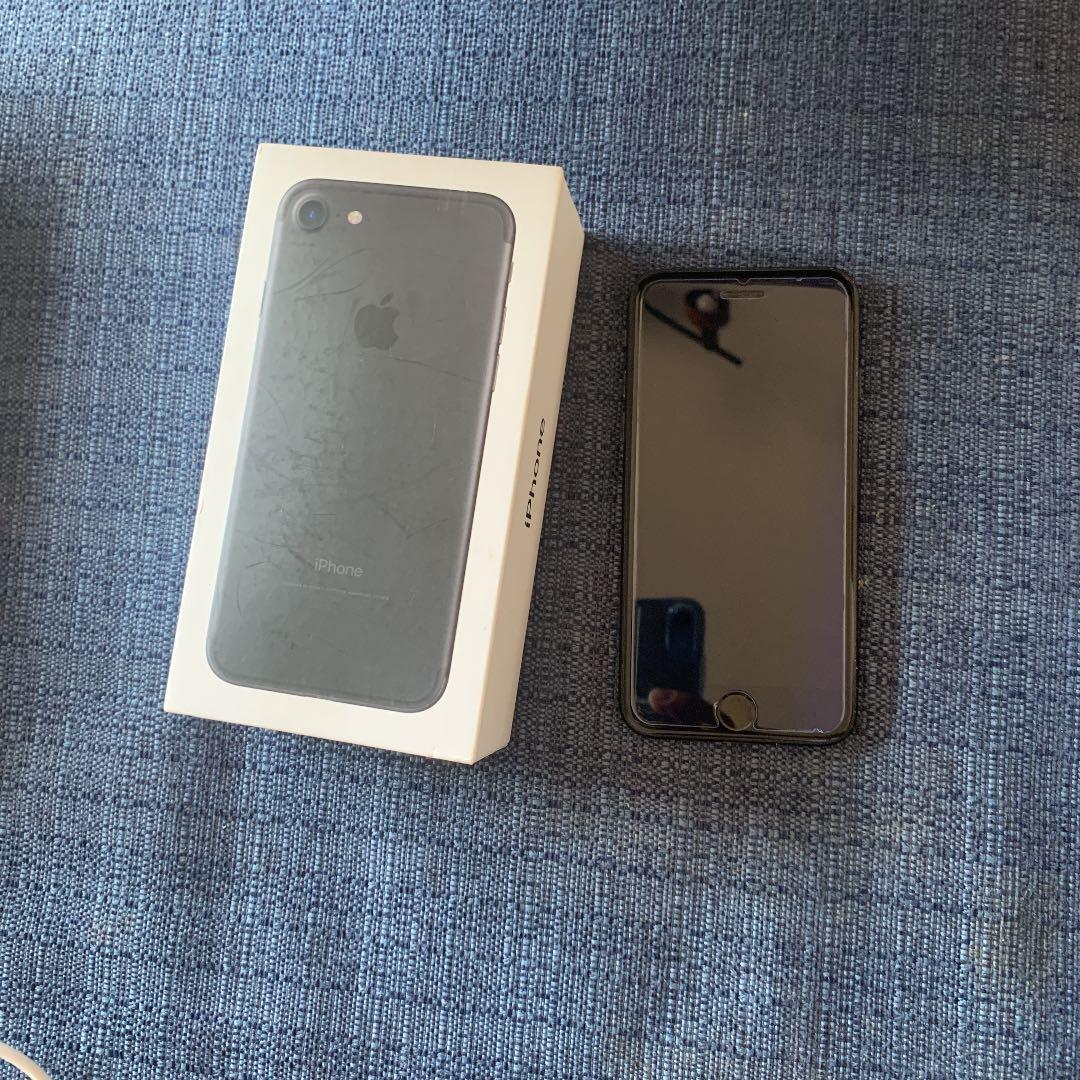 iPhone 7 Jet Black 256 GB SIMフリー