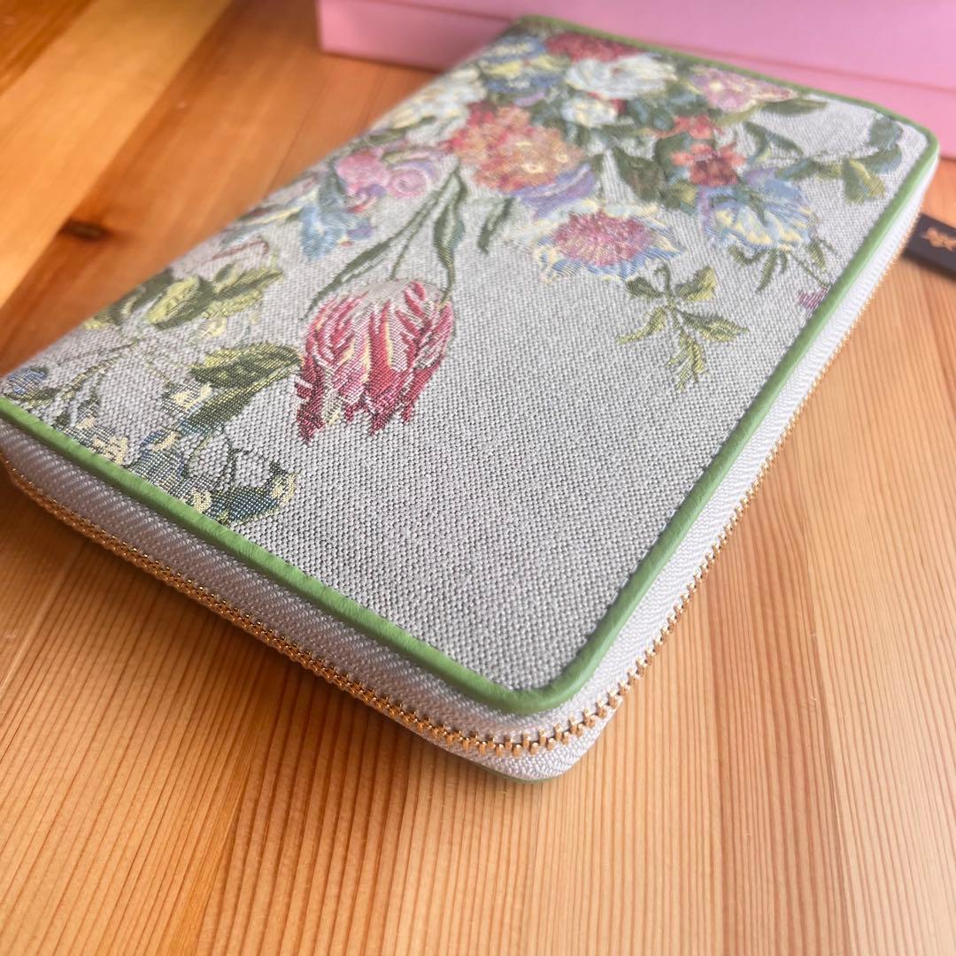 新品 箱付き✨シンクビー！ チェストフィオーレ 長財布 グリーン　ゴブラン織り