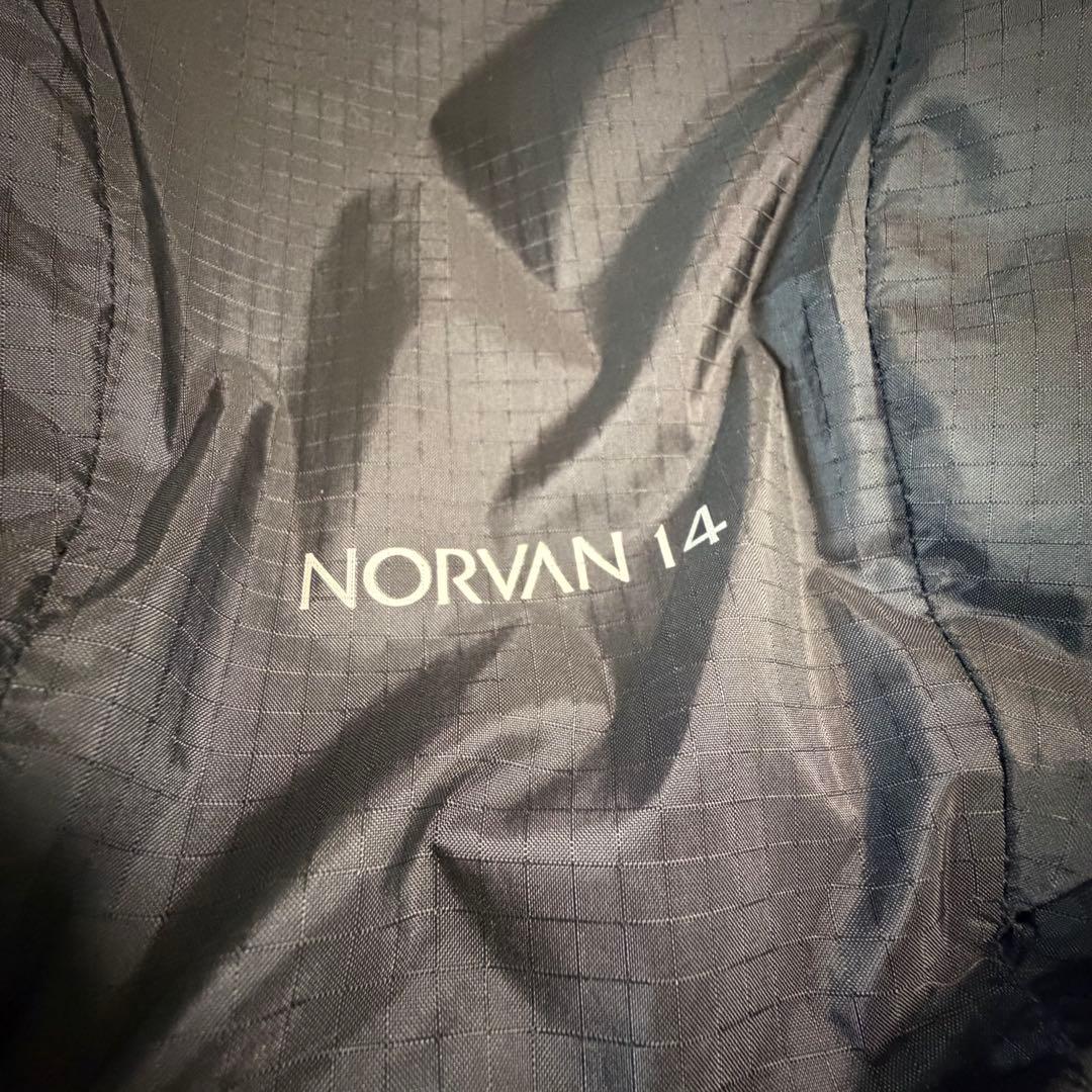 Arc'teryx NORVAN14 旧モデル sサイズ