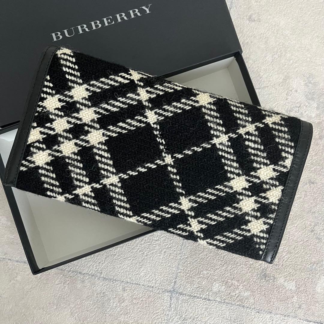 極美品✨️バーバリー チェック柄 長財布 ウール レザー モノトーン フラップ