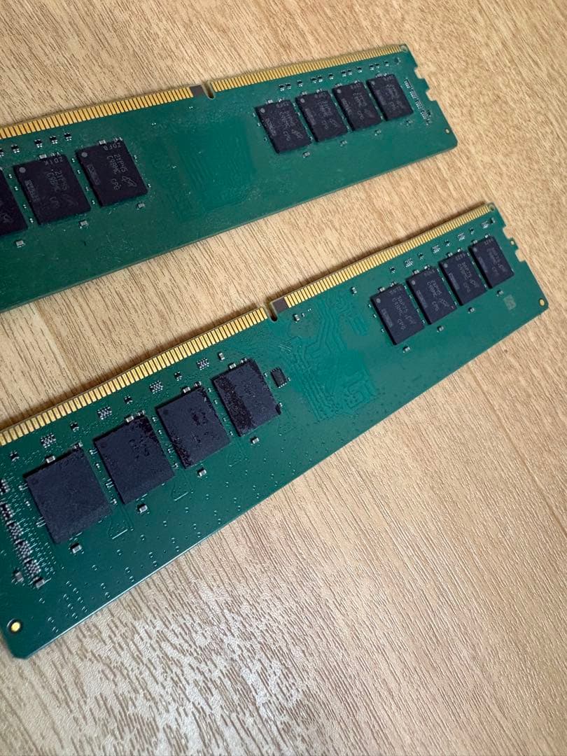 DDR4 16GB×2 Crucial製 pcメモリ