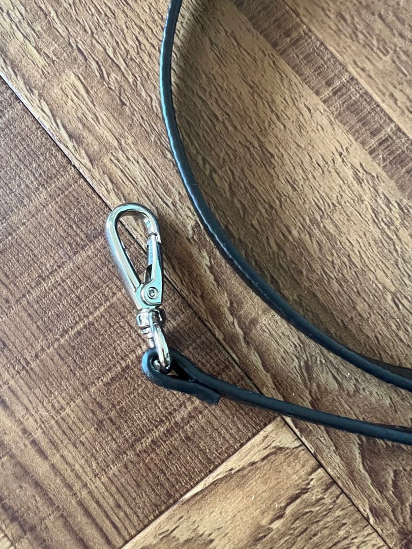 familiar ajew カラビナ ショルダーストラップ