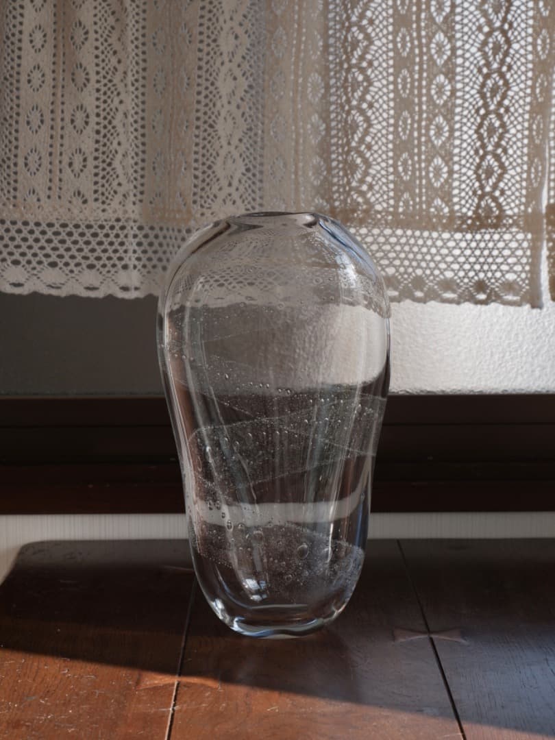 片桐芳明　ガラス　花瓶　宙吹き技法　稀少　華道具　現代芸術　Q1997