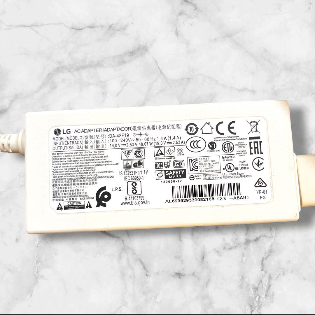 LG ディスプレイ モニター　27UL650