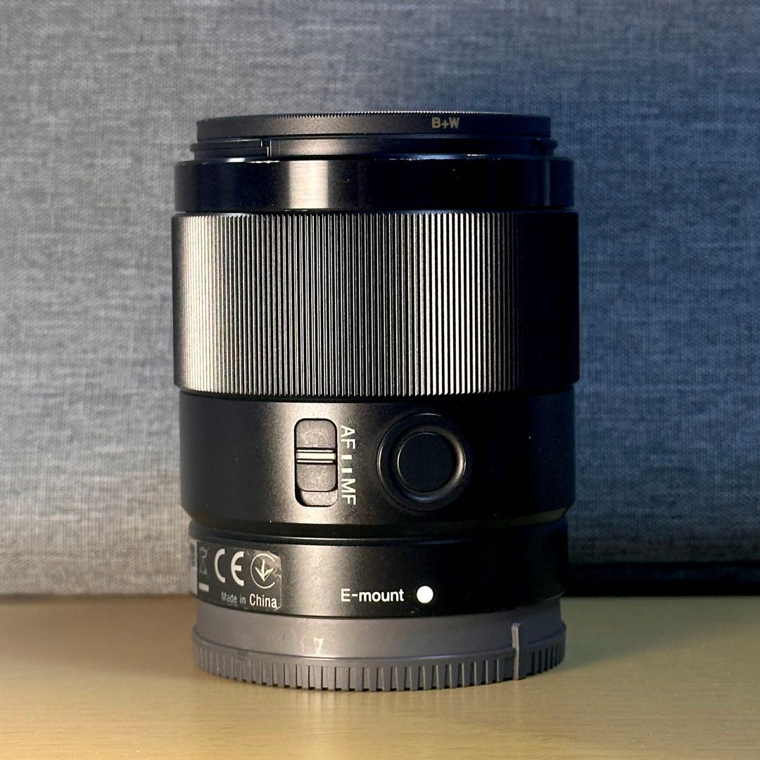 SONY SEL35F18F 35mm F1.8 B+W保護フィルター付き