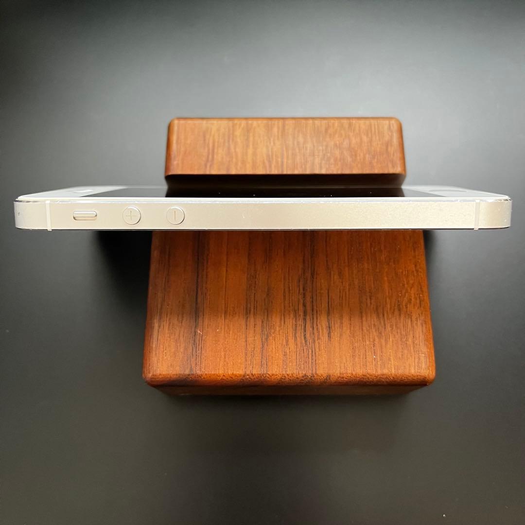 ✨バッテリー新品交換済み✨Apple iPhone 5s Silver 64GB