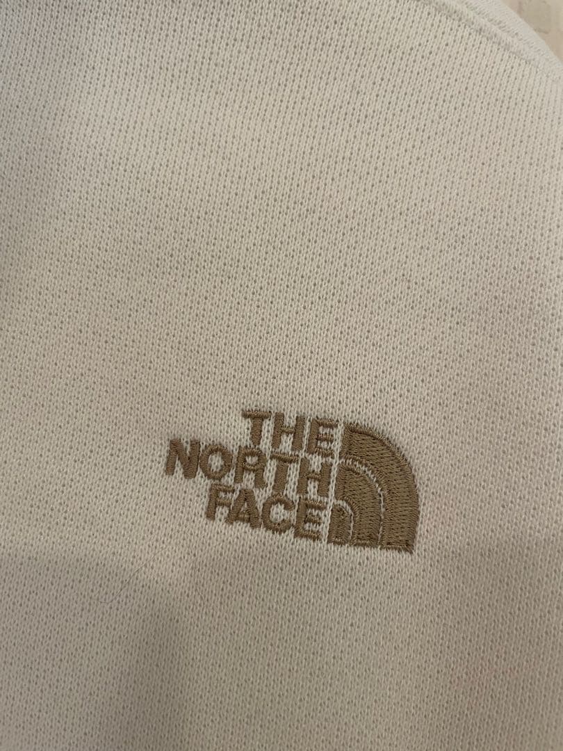 お値下げしました✨新品未使用　ザノースフェイス　スウェット サイズＬ