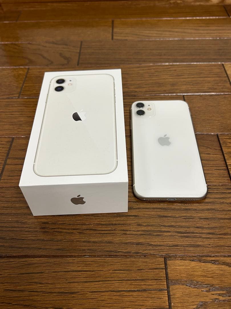 Apple iPhone 11 ホワイト 本体と箱付き　128G