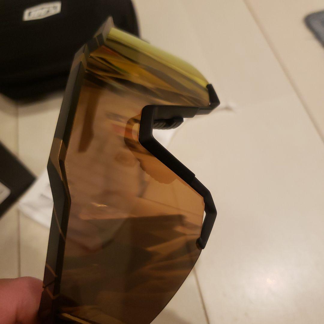 100%ワンハンドレッド SPEEDCRAFT スポーツサングラス ゴールド