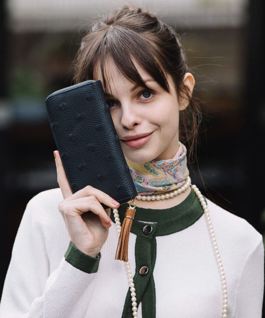 希少タグ付き　ペルケ/牛革ドット刺繍ラウンド長財布　ネイビーレザー型押し　最安値