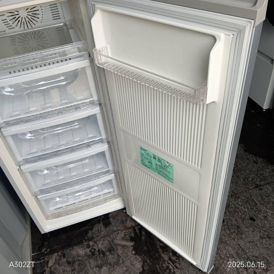 5691◀設置まで対応　三菱　冷凍庫　人気モデル　121L