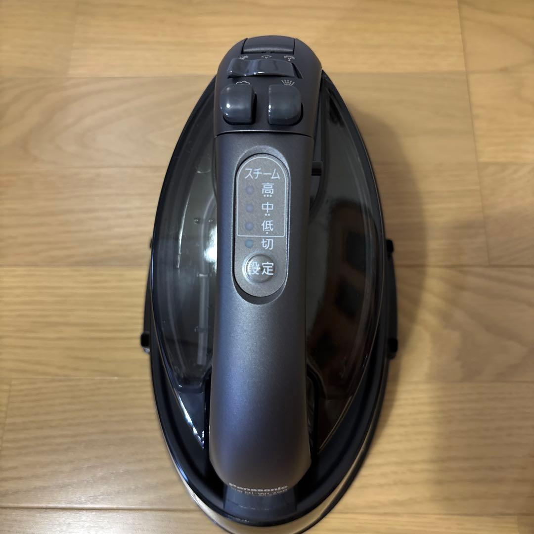 【ほぼ未使用品】 特別価格NI-WL708 コードレススチームアイロン