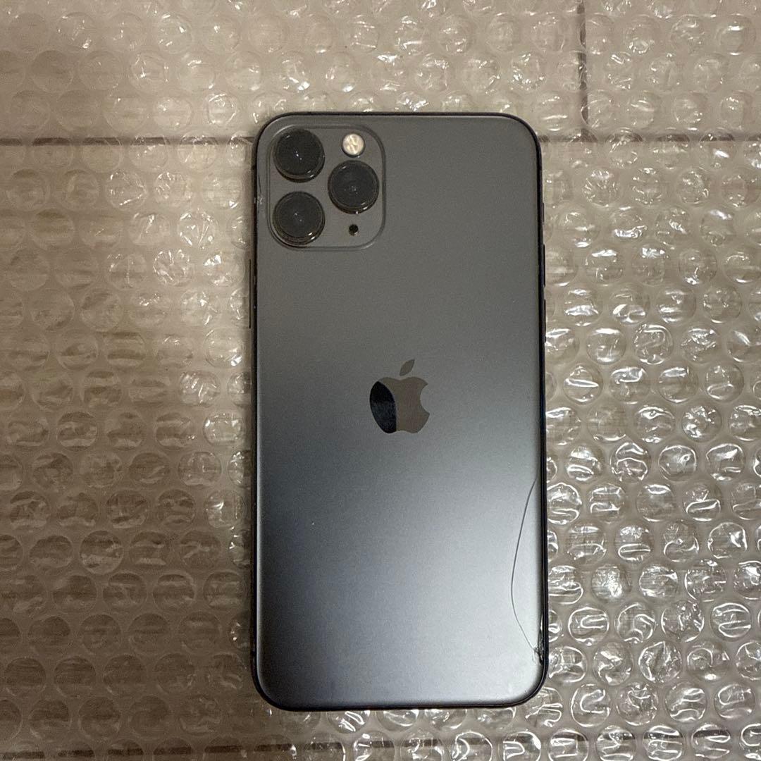 iPhone11pro 64GB 背面一部亀裂