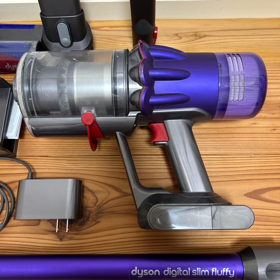 dyson digital slim fluffy 掃除機　sv18