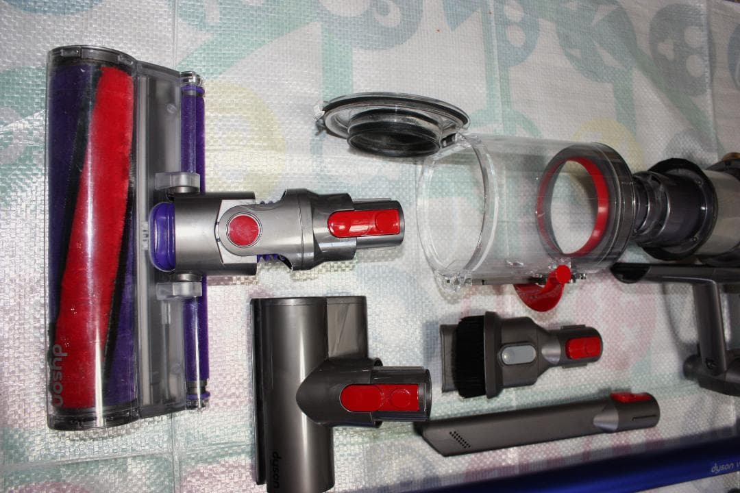 Dysonダイソン V11 Fluffy SV14 コードレス 動作品 値下げ中