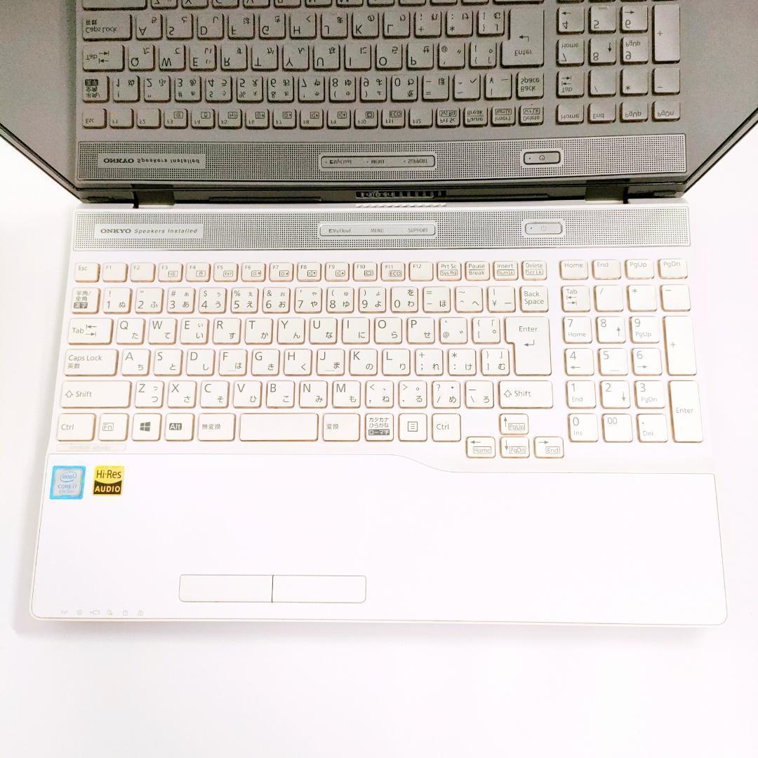 第8世代i7✨️Windows11/富士通/SSD/カメラ付き白ノートパソコン