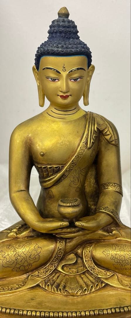 ネパール　釈迦牟尼坐像
