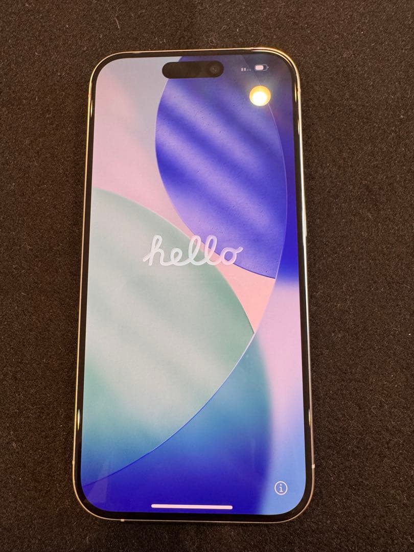 iPhone 15 Pro 256GBホワイトチタニウム　美品　 86%