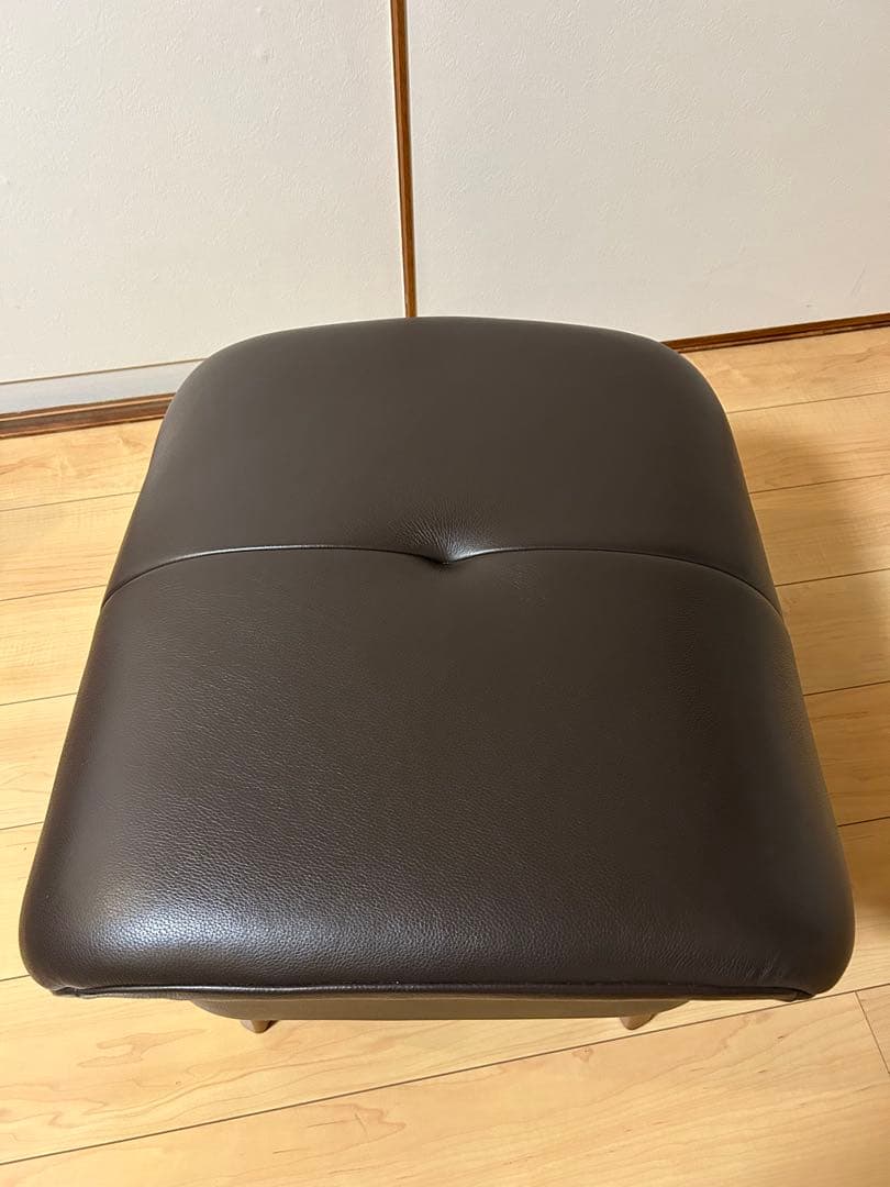 カリモク　オットマン 本革♪美品！