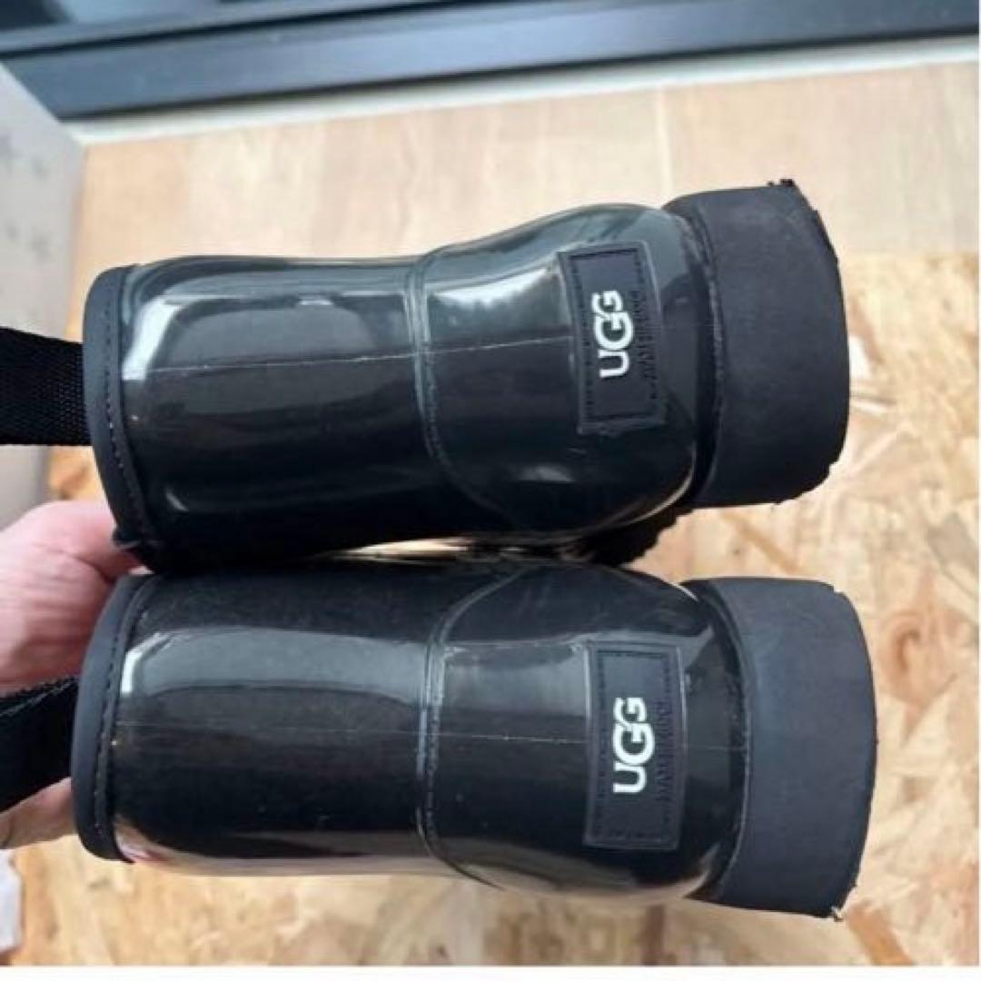 レディース　Ugg ムートンレインブーツ クラシック クリアミニ ブラック