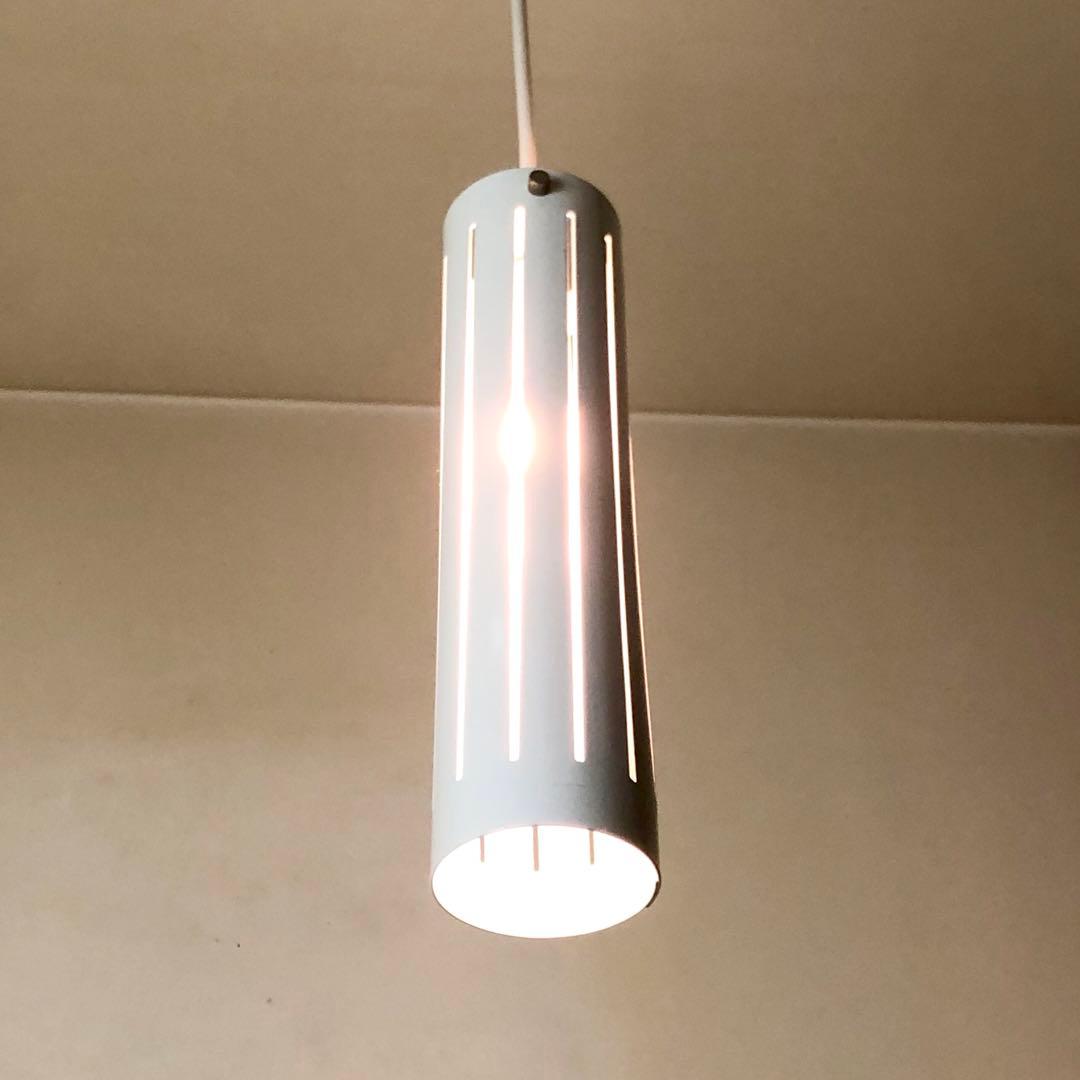 スウェーデン　北欧ビンテージ　ミルキーホワイト　シリンダー型ペンダントランプ