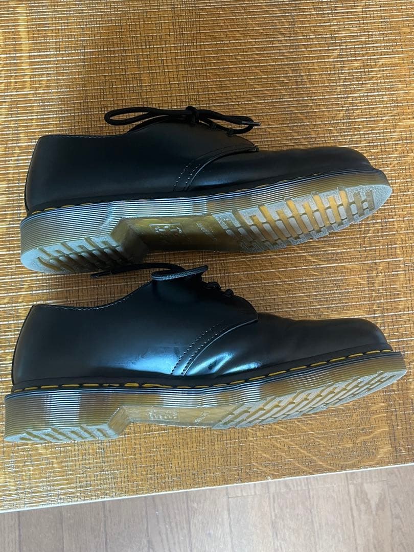 Dr. Martens ドクターマーチン　10085 AW006 UK10