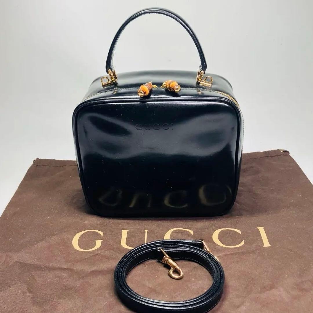 美品　グッチ2wayショルダーバニティバッグ　バンブーエナメルパテントレザー黒