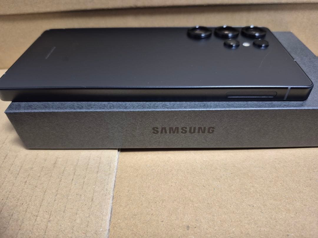 Galaxy S25 Ultra 256GB ほぼ新品 SIMフリー