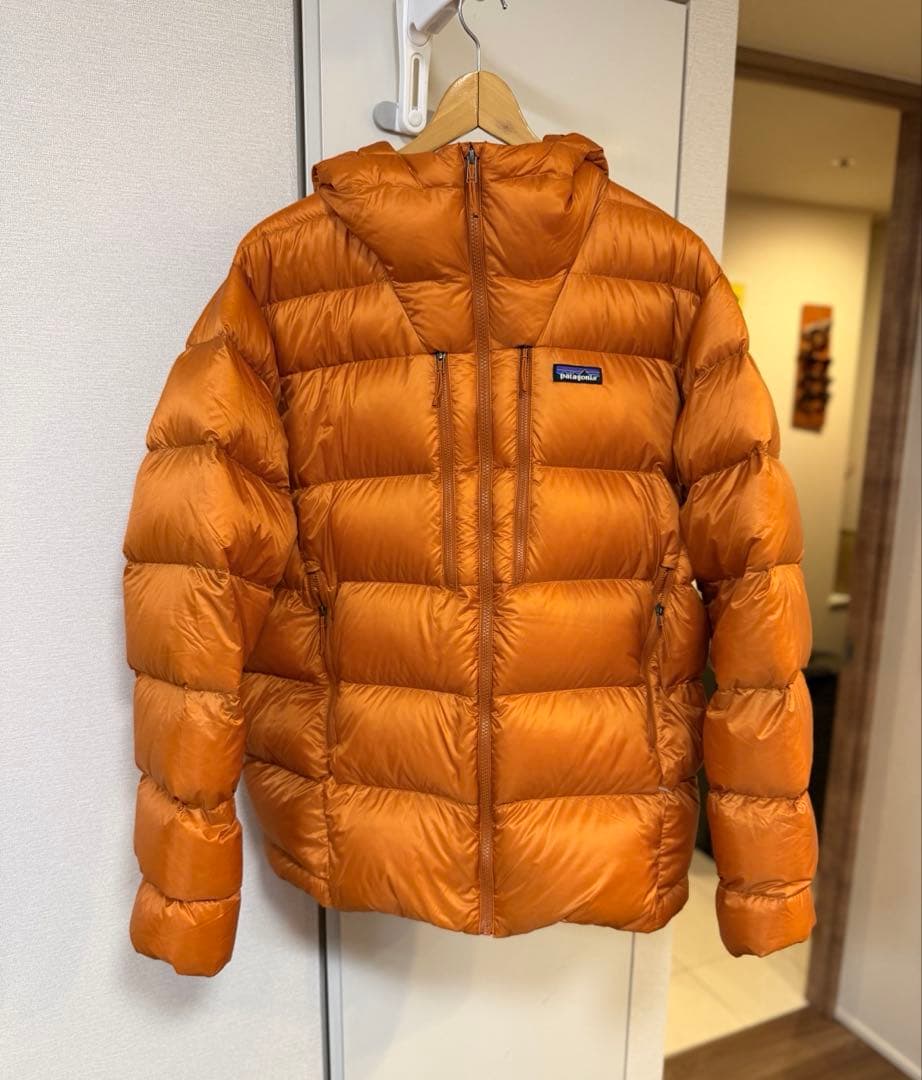 パタゴニア フィッツロイダウンフーディ L オレンジ 【ほぼ未使用の美品】