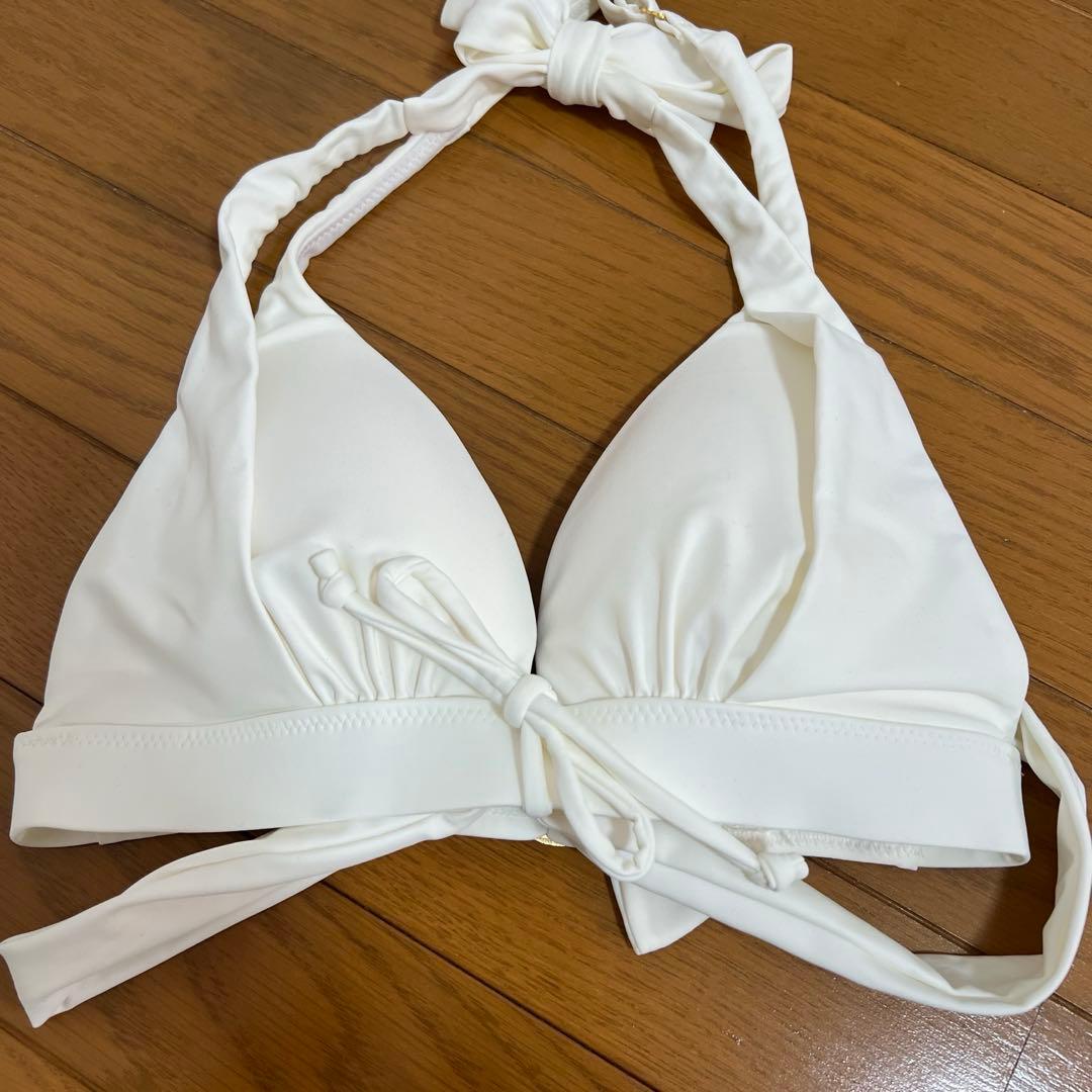 【未使用】試着のみ　ホワイト　水着　ビキニ　夏 レディース