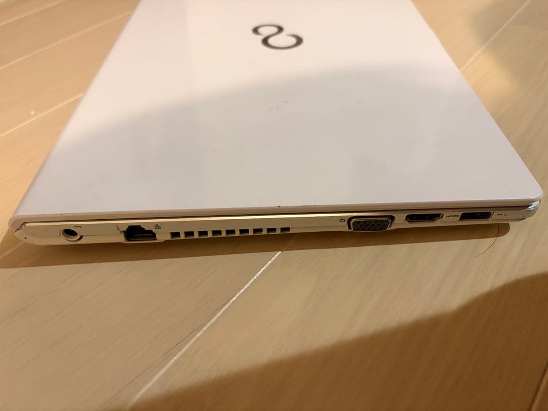 富士通 LIFEBOOK SH90/T ノートパソコン i5 Windows10