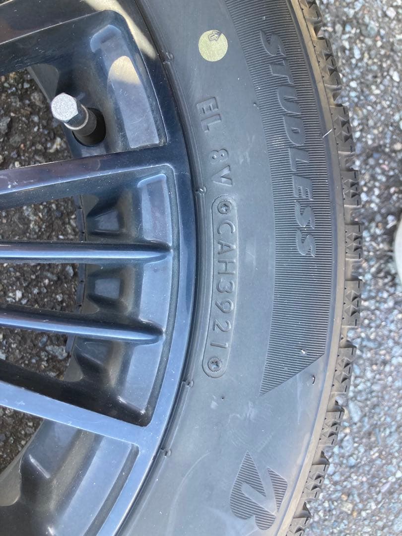 【1/5まで1000円引き➕値段交渉可】NBOX スノータイヤ　ブリヂストン4本