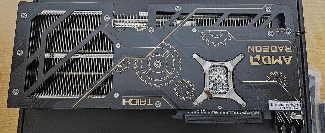 ASRock RX 9070 XT Taichi グラフィックボード