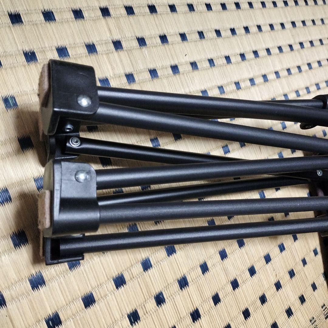 ニトリバタフライチェアと折りたたみスツールのセット