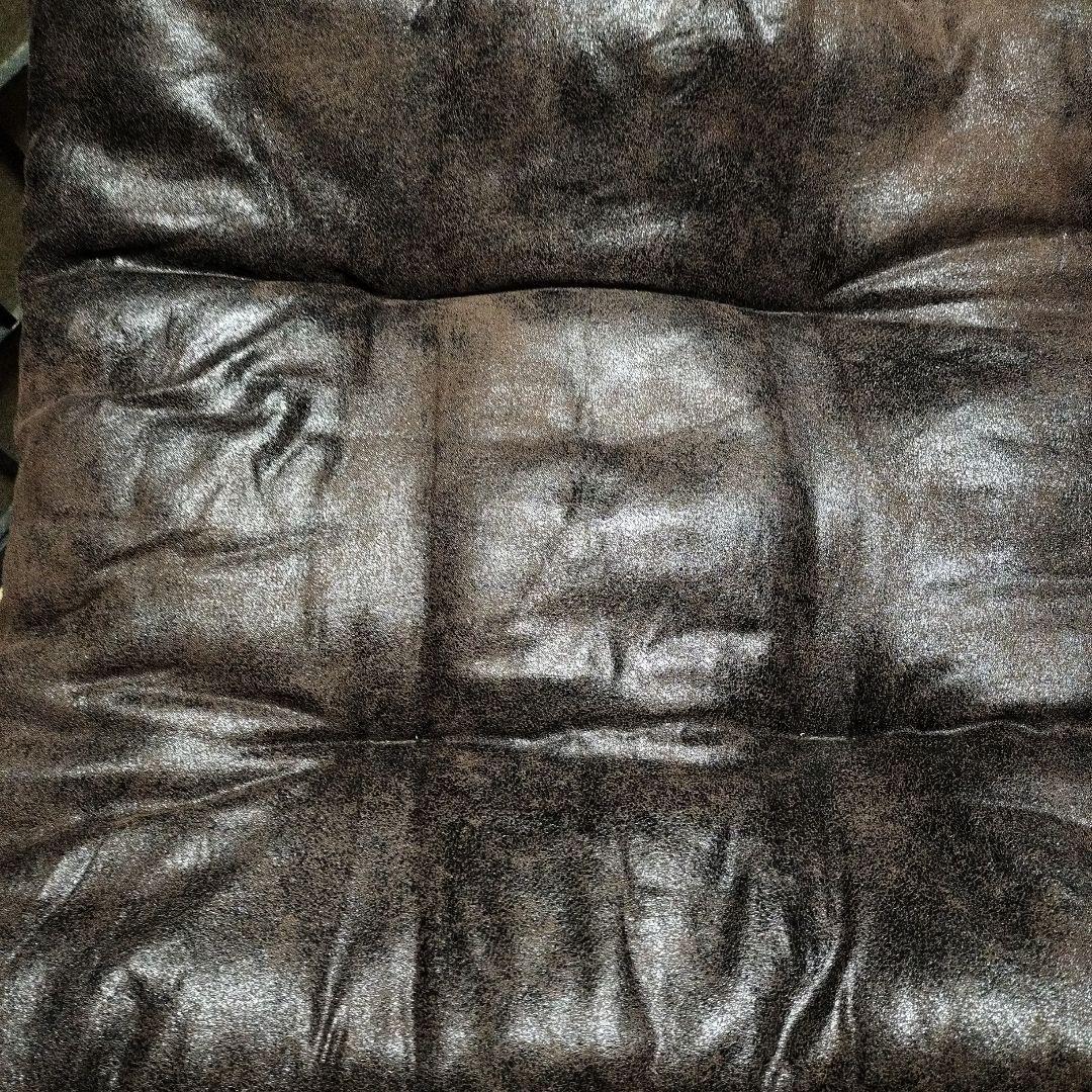 ニトリバタフライチェアと折りたたみスツールのセット