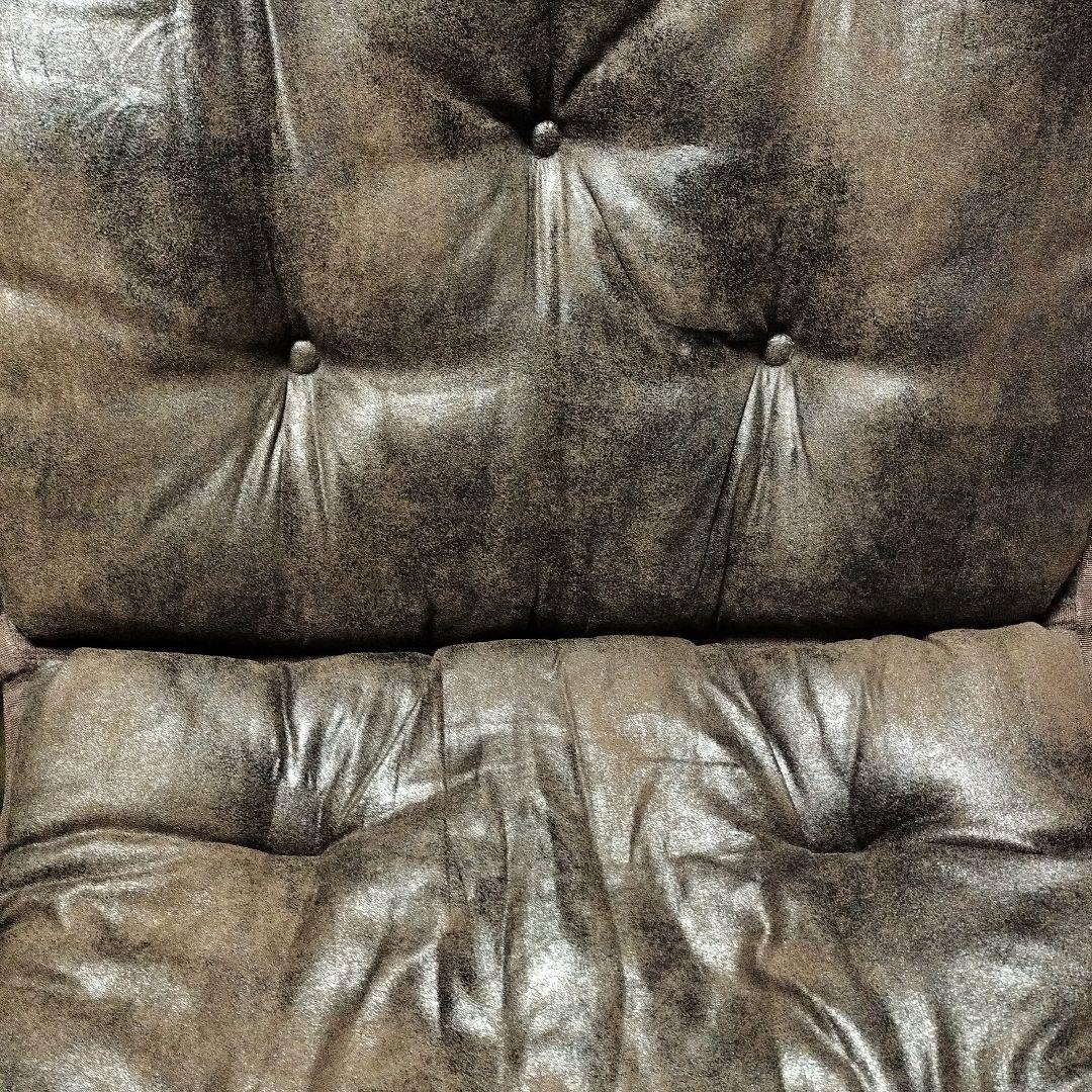 ニトリバタフライチェアと折りたたみスツールのセット